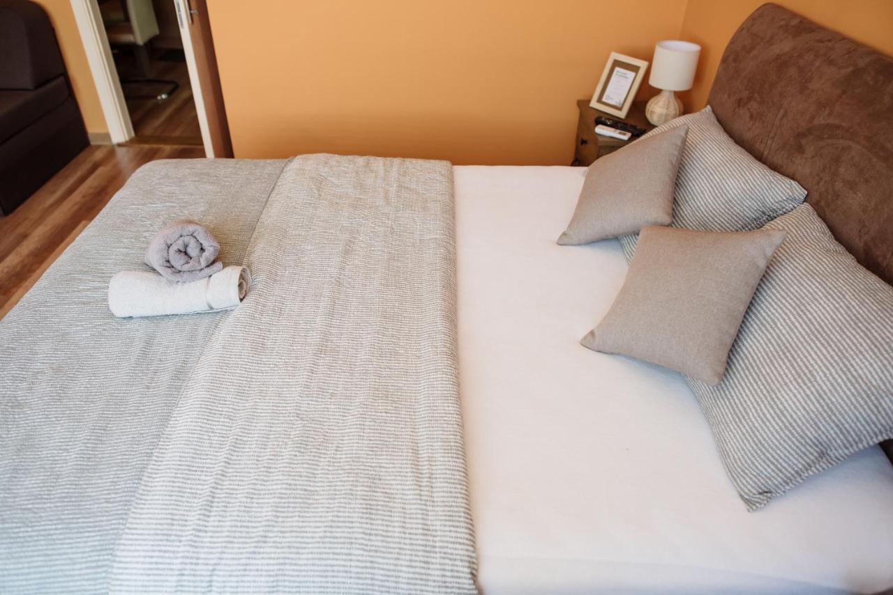 شقة Lara Apartman سوبوتيتْسا المظهر الخارجي الصورة
